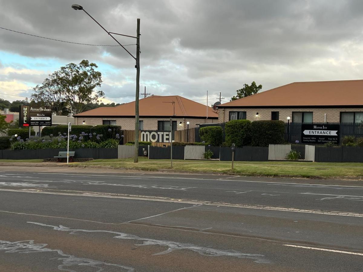 Asters On James Motor Inn Toowoomba Exterior photo