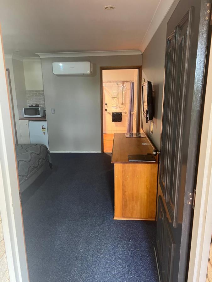 Asters On James Motor Inn Toowoomba Exterior photo
