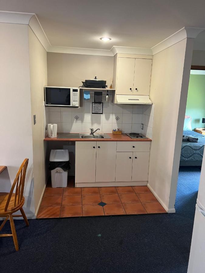 Asters On James Motor Inn Toowoomba Exterior photo