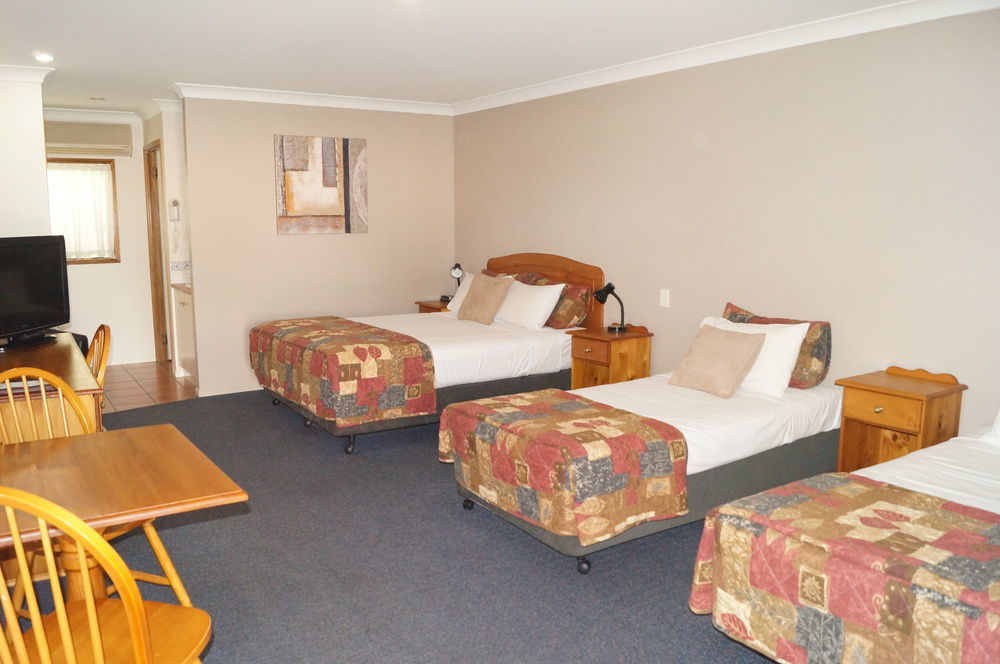 Asters On James Motor Inn Toowoomba Exterior photo
