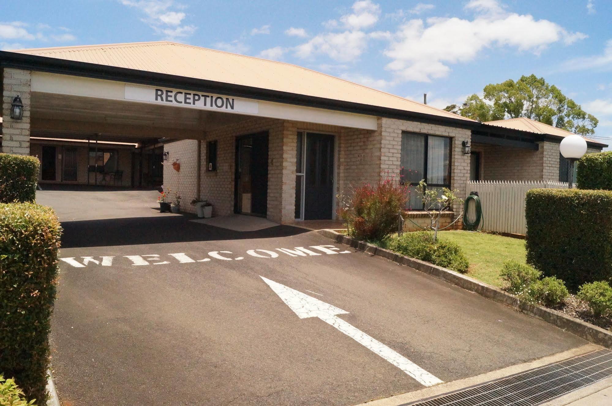 Asters On James Motor Inn Toowoomba Exterior photo